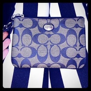 Absolutely perfect Coach wristlet!